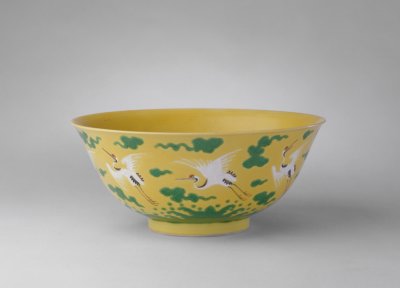 图片[1]-Yellow ground, green color, sea water, white crane bowl-China Archive